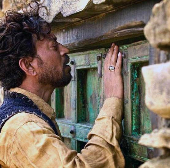 irrfan khan,irrfan khan latest,irrfan khan news,irrfan khan back to mumbai,cancer treatment