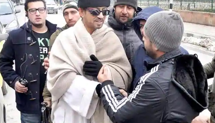 maqbool,haider,paan singh tomar,the namesake,the lunchbox,rip irrfan khan,irrfan khan died,irrfan khan,must watch movies of irrfan khan,entertainment news