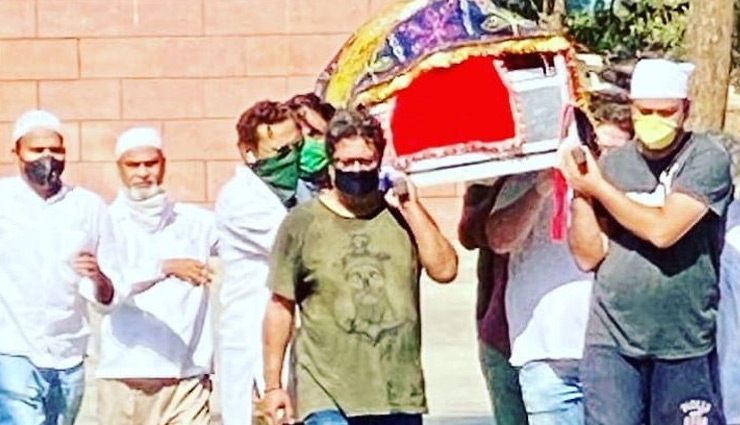 इरफान खान को किया गया सुपुर्द-ए-खाक, आखिरी सफर में 20 लोग थे मौजूद