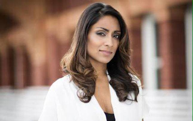 most beautiful women cricketers,beautiful women cricketers around the world,ellyse alexandra perry,holly ferling,sarah jane taylor,isa guha,laura marsh