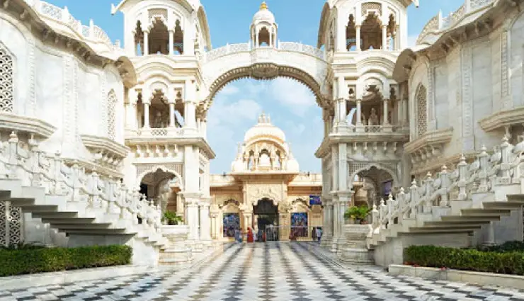 uttar pradesh temples,ayodhya temples,mathura temples,vrindavan temples,hindu pilgrimage uttar pradesh,sacred sites up,historic temples in uttar pradesh,ramayana temples,mahabharata temples,spiritual tourism india,divine heritage uttar pradesh,hindu temples india,pilgrimage destinations up,up temple tour,indian temple history