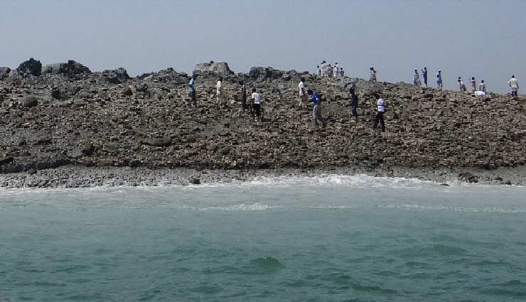 रहस्य : रातोंरात गायब हुआ पाकिस्तान का यह द्वीप, देखे तस्वीर