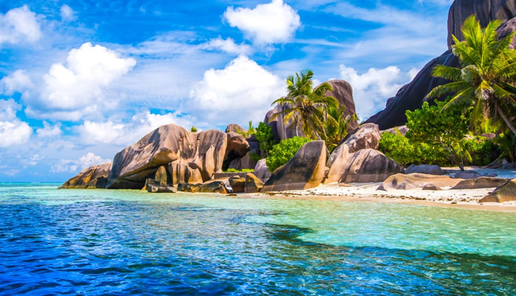 5 Most Spectacular Islands To Visit in The World