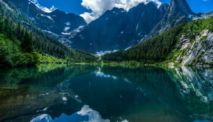 5 Breathtaking Islands To Visit in Canada