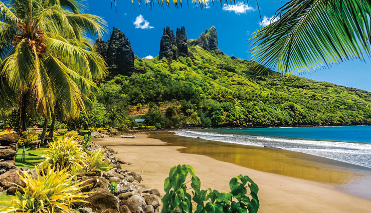 best islands in french polynesia,french polynesia,must visit islands,bora bora,rangiroa,moorea,nuku hiva,tahiti