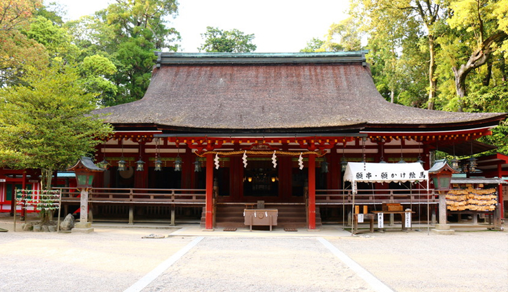 japan,beautiful shrines to visit in japan,japan travel,japan tourism,tourist places in japan,japan travel,places to visit in japan,holidays,travel guide