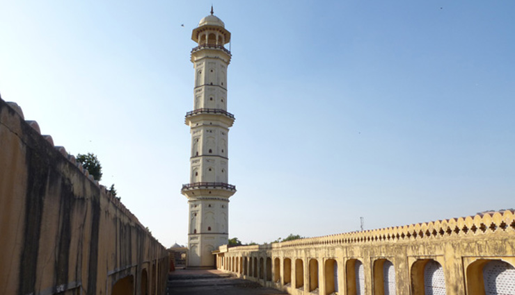 towers of india are famous for their height,india travel,india tourism