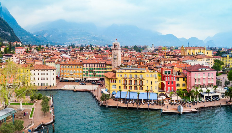 italy,natural wonders in italy,lago di garda,northern italy,cascate del mulino,saturnia,italy,mount etna,sicily,arcipelago di la maddalena maddalena archipelago,sardinia,val dorcia,tuscany,the dolomite mountain range,north-east italy