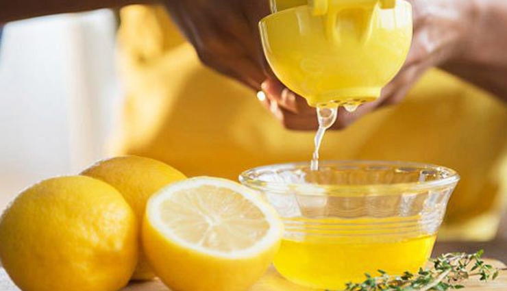 coconut oil,tea tree oil with carrier oil,baking soda,lemon juice,aloe vera,itchy scalp,home remedies to treat itchy scalp,scalp care tips,beauty tips,hair care tips