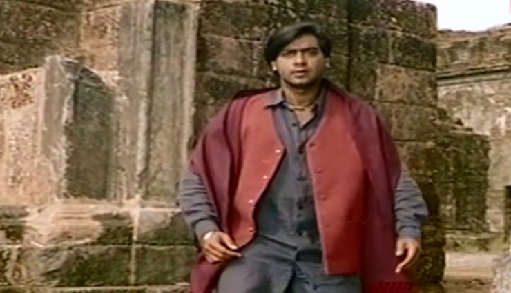 similar looks carried by ajay devgn