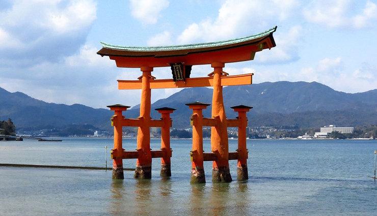 japan,beautiful shrines to visit in japan,japan travel,japan tourism,tourist places in japan,japan travel,places to visit in japan,holidays,travel guide