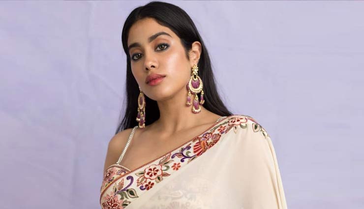 Navratri 2019: जान्हवी कपूर से ले इस फेस्टिव सीजन के टिप्स, इन लुक पर डालें एक नजर jahnvi kapoor,navratri 2019,fashion trends