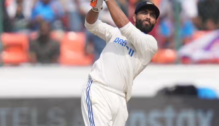 Ind. V/s Eng. हैदराबाद टेस्ट में गिल और राहुल के बाद जडेजा ने लगाया अर्द्ध शतक, बल्ले से की तलवारबाजी
