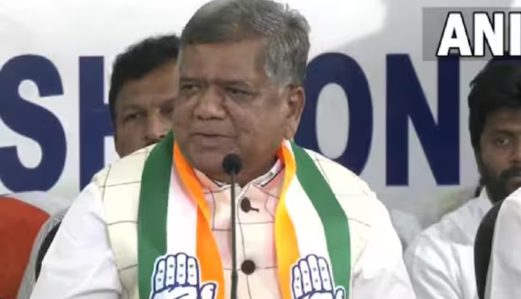कर्नाटक: कांग्रेस में शामिल हुए पूर्व CM जगदीश शेट्टर, मल्लिकार्जुन खड़गे ने दिलाई सदस्यता