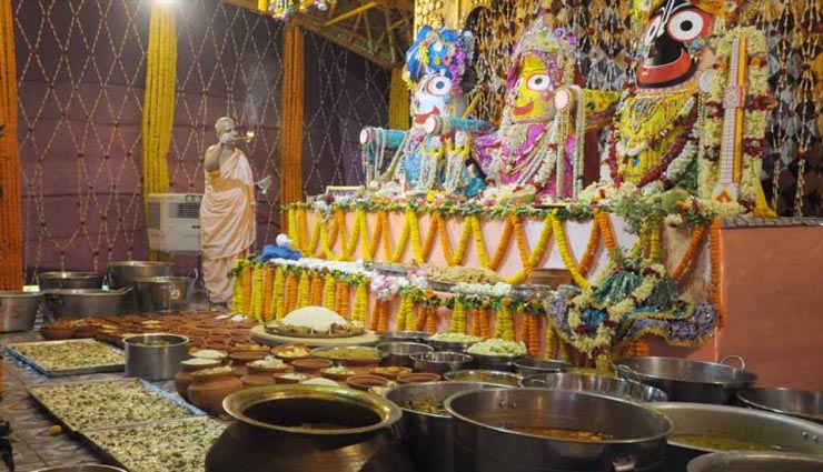 temples where shocking prashad given,weird story