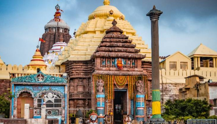 jagannath temple,puri jagannath temple,jagannath temple facts,temple history and trivia,lord jagannaths abode,spiritual significance of jagannath temple,pilgrimage to puri,unique features of the temple,cultural heritage of jagannath temple,rath yatra and festivals