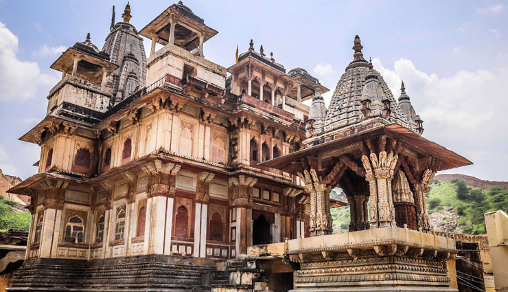 amer fort,tourist destination amer fort,rajasthan tourist destination