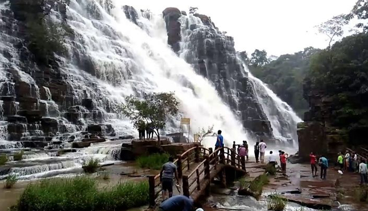 jagdalpur,tourist attractions in  jagdalpur,places to visit in  jagdalpur,chitrakote falls,teerathgarh falls,kotumsar cave,kailash cave,bhainsa darha,kanger dhara
