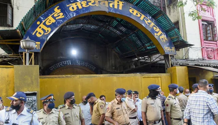  Aryan Khan Released: जेल से बाहर आना आसान नहीं, यह होती है जमानत पर रिहाई की प्रक्रिया 