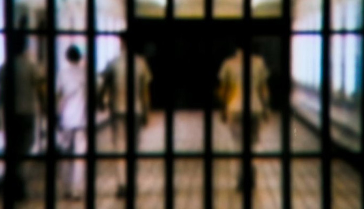केरल : कैदी ने सैनिटाइजर को शराब समझकर पिया, जेल में हुई मौत