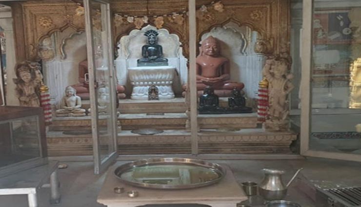 जयपुर : जैन मंदिर से चोरी हुई 500 साल पुरानी अष्टधातु की 30 मूर्तियां