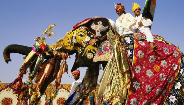 festivals in india in march,international yoga festival rishikesh,holi celebrations india,parippally gajamela kerala,lathmar holi mathura,basanta utsav shantiniketan,jaipur elephant festival,deccan festival hyderabad,velas turtle festival maharashtra,arattu festival kerala,shigmotsav goa