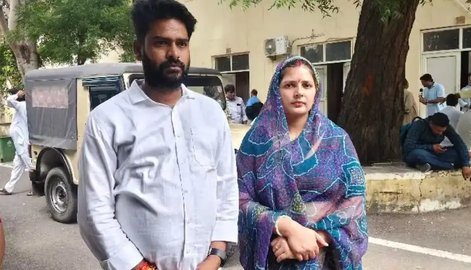 टिकट कटने का दर्द नहीं छिपा पाए बीजेपी नेता, कैमरे के सामने रोए, फिर बन गए बागी