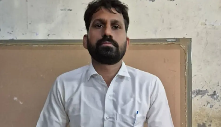 रिश्वत लेते रंगे हाथ दबोचा गया नगर निगम का जमादार, एसीबी ने की बड़ी कार्रवाई