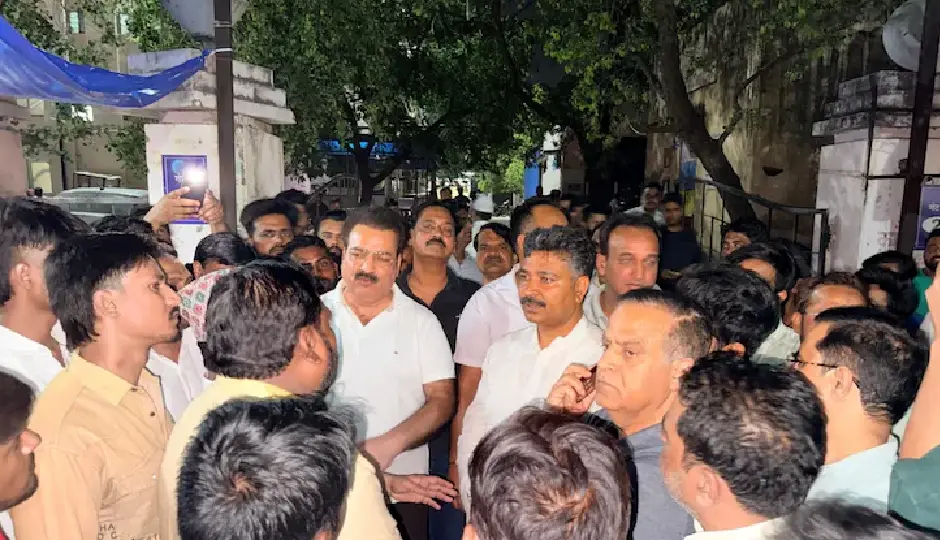 जयपुर सीवर हादसा: मुआवजे पर सहमति के बाद परिजनों को 55-55 लाख, नौकरी और डेयरी बूथ का ऐलान; सफाईकर्मियों ने खत्म की हड़ताल