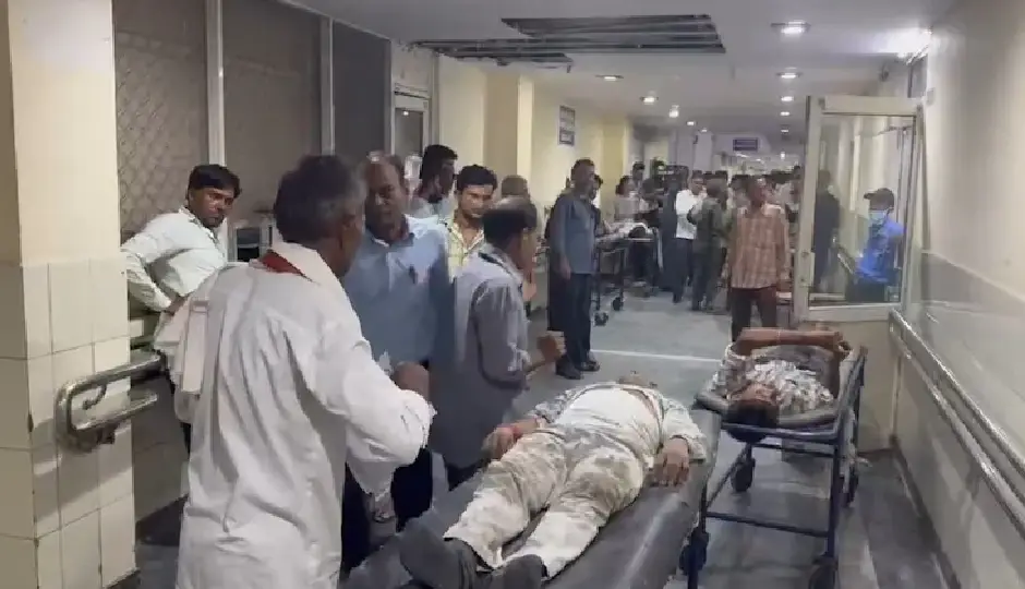 जयपुर में बड़ा हादसा: झालाना स्थित वन विभाग की निर्माणाधीन इमारत की छत गिरी, मलबे में दबे 11 मजदूर