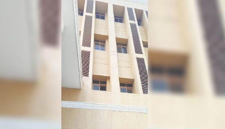 कोरोना का खौफ / कोरोना संदिग्ध बुजुर्ग ने अस्पताल की छत से लगाई छलांग, हुई मौत