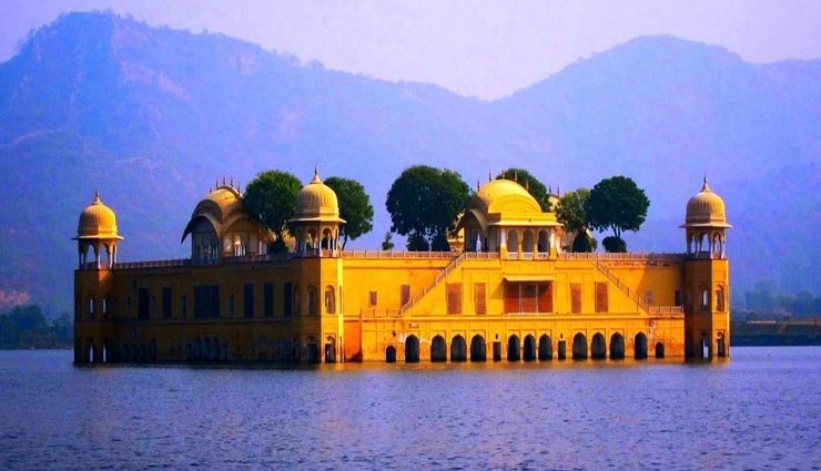 tourist places,indian tourist places,tourist places near delhi,long weekend,jaipur,nainital,shimla