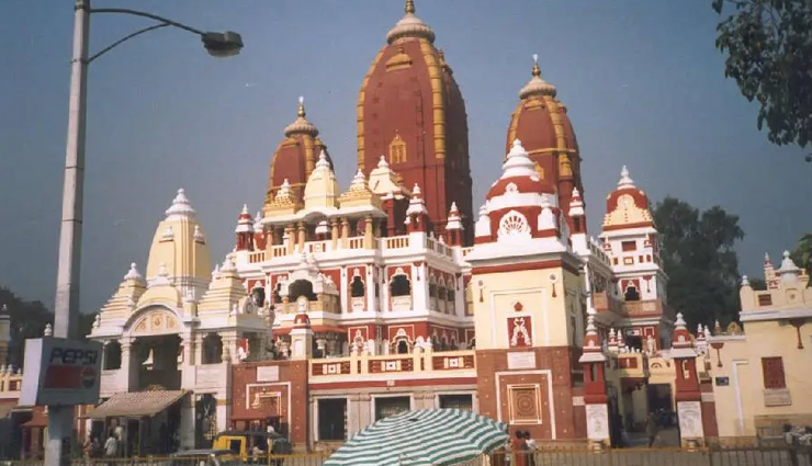 govind dev ji temple jaipur,famous temples in jaipur,religious landmarks in jaipur,govind dev ji history,jaipur tourist attractions,spiritual places in rajasthan,govind dev ji darshan,cultural significance of govind dev ji,jaipur temple architecture,historical temples in rajasthan,religious rituals at govind dev ji,lord krishna temple in jaipur,govind dev ji aarti,govind dev ji temple timings,visiting govind dev ji in jaipur,pilgrimage in jaipur,govind dev ji festival celebrations,govind dev ji legends,architectural marvels of jaipur,jaipur travel insights