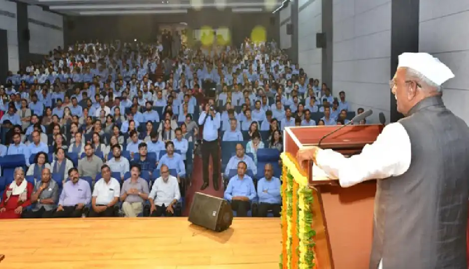 प्राचीन ज्ञान और आधुनिक विज्ञान के समन्वय से ही होगा समग्र विकास: राज्यपाल हरिभाऊ बागडे