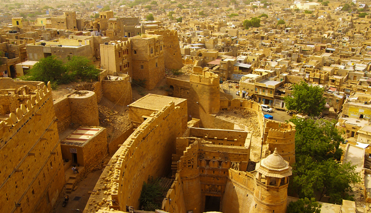jaisalmer,places to visit in jaisalmer,tourist attractions in jaisalmer,rajasthan tourism,jaisalmer fort,bada bagh,patwon- ki-haveli,sam sand dunes,gadisar lake