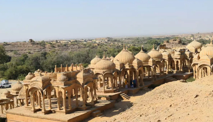 jaisalmer,places to visit in jaisalmer,tourist attractions in jaisalmer,rajasthan tourism,jaisalmer fort,bada bagh,patwon- ki-haveli,sam sand dunes,gadisar lake