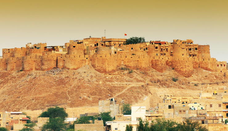 must visit places in jaisalmer,rajastan tourism,jaisalmer tourist places,travel,holidays,tourist places in rajasthan,rajasthan tourism,holidays in rajasthan