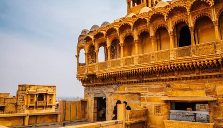 must visit places in jaisalmer,rajastan tourism,jaisalmer tourist places,travel,holidays,tourist places in rajasthan,rajasthan tourism,holidays in rajasthan