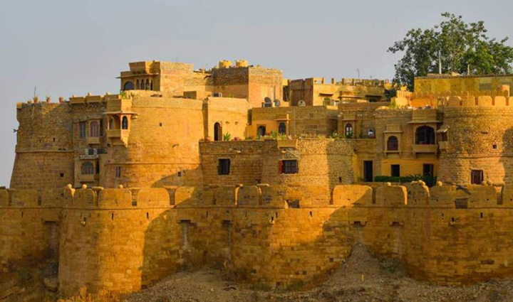 jaisalmer fort,holiday,travel,tourist places in rajasthan,about jaisalmer fort,rajasthan tourism,holidays in rajasthan