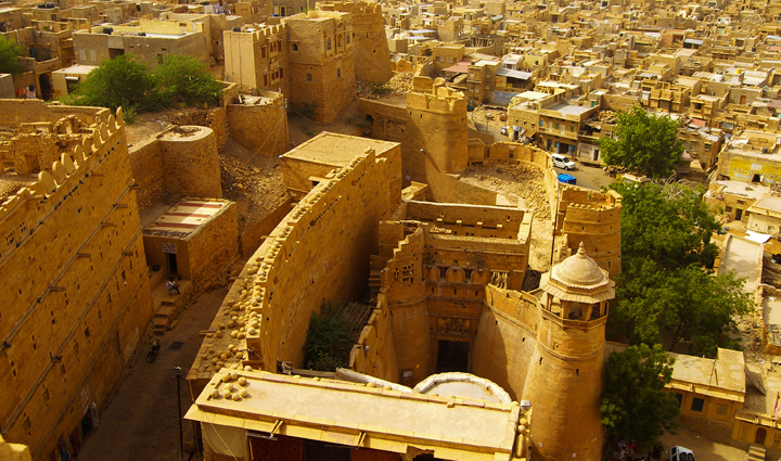 jaisalmer fort,holiday,travel,tourist places in rajasthan,about jaisalmer fort,rajasthan tourism,holidays in rajasthan