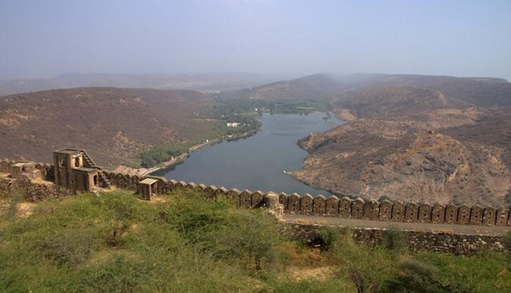 things to do in bundi rajasthan,bundi rajasthan attractions,top places to visit in bundi,bundi tourist spots,bundi sightseeing,taragarh fort bundi,bundi palace rajasthan,stepwells in bundi,bundi utsav festival,shopping in bundi rajasthan