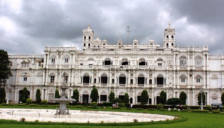 india royal heritage,mysore palace architecture,city palace udaipur history,neemrana palace rajasthan hospitality,umaid bhawan palace luxury,leh palace ladakh culture,chowmahalla palace hyderabad heritage,jal mahal jaipur architecture,udaivilas palace udaipur luxury hotel,jai vilas palace gwalior museum,royal palaces in india,historical palaces to visit,cultural richness of indian palaces,royal architecture in rajasthan,majestic palaces in karnataka,iconic palaces of madhya pradesh,experience royalty in india,heritage hotels in rajasthan,architectural marvels of india,regal legacy of indian dynasties