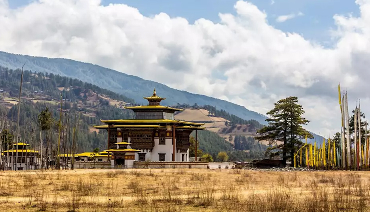 tourist places in bhutan,places to visit in bhutan,top tourist destinations in bhutan,best places to explore in bhutan,must-visit spots in bhutan,famous attractions in bhutan,bhutan travel destinations,sightseeing in bhutan,bhutan popular tourist spots
