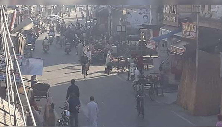 पंजाब: जालंधर में कर्फ्यू का उल्लंघन, दुकानें खुली और भीड़ भी उमड़ी