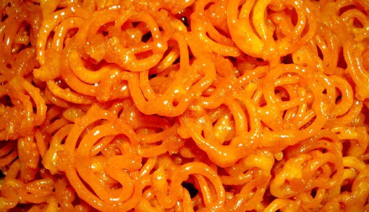 jalebi,jalebi recipe,jalebi ingredients,sweet dish jalebi,jalebi at home,maida,jalebi material