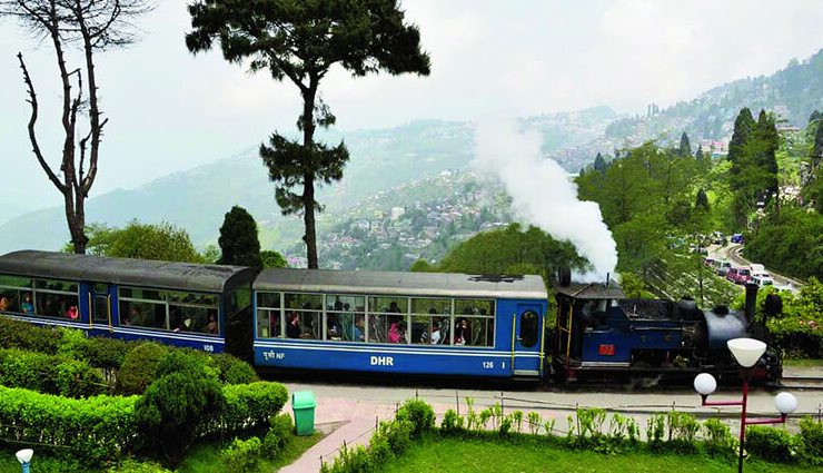 unique train journeys in india,best train experiences in india,iconic indian train routes,unforgettable train rides in india,scenic train journeys across india,luxury train travel in india,heritage train trips in india,adventure train experiences india,cultural train tours in india,must-try train rides across india