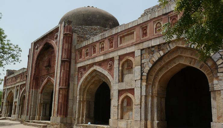 mosques in india,famous mosques to visit in india,islamic architecture in india,top mosques in india,spiritual pilgrimage to indian mosques,india iconic mosques,historical islamic sites in india,sacred mosques of india,must-visit mosques in india,islamic heritage of india