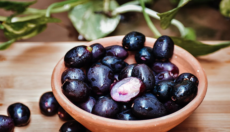 दवाइयां लेने की बजाय इन 8 आहार से पूरी करें शरीर में आयरन की कमी iron-rich foods,anemia prevention,nutrient-rich diet,hemoglobin production,iron-deficiency,blood health,plant-based iron,iron bio availability,nutritional benefits,healthful diet,vegan sources,red blood cells,iron supplements,mineral absorption,meat alternatives,iron-fortified foods,balanced diet,iron-rich vegetables,iron-rich fruits,iron-rich nuts and seeds,healthy food