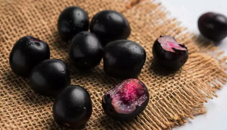 jamun side effects,is eating jamun safe?,adverse effects of jamun consumption,health risks of jamun fruit,jamun fruit side effects on the body,possible side effects of eating jamun,jamun fruit allergy symptoms,jamun overdose concerns,precautions when eating jamun,jamun and its potential drawbacks