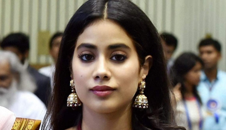 लोकप्रियता मेरे लिए कोई मायने नहीं रखती, महत्त्वपूर्ण है फिल्में: जाह्नवी कपूर